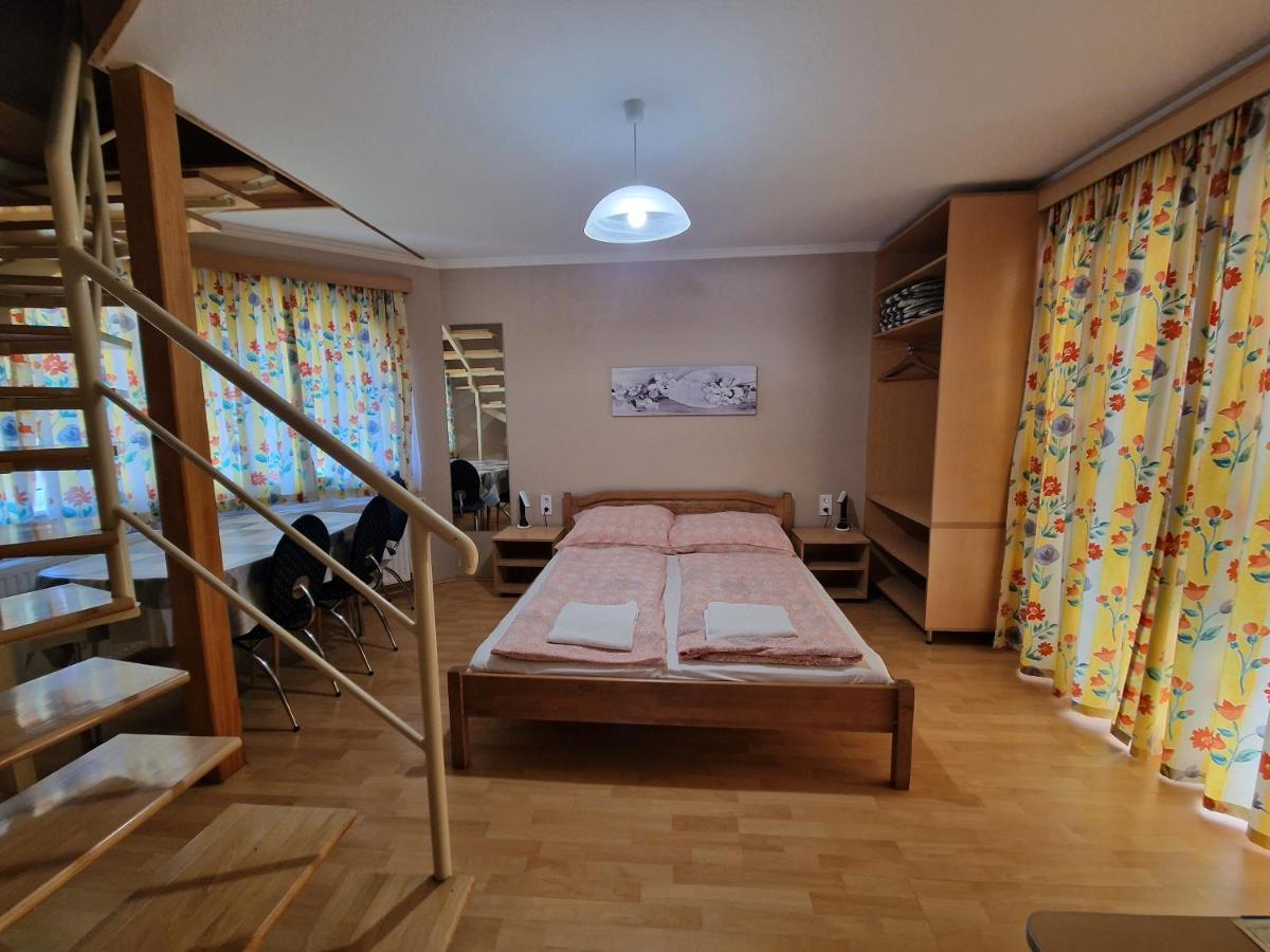 Villa Leticia Siófok Zewnętrze zdjęcie